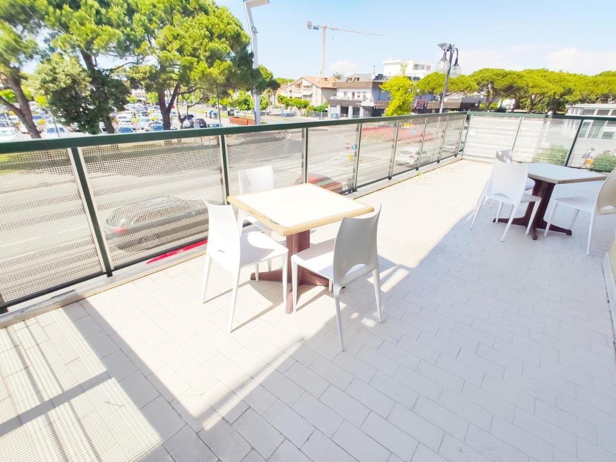 Quito - Dietro Piazza Mazzini - Immobil Relax Лідо-ді-Єзоло Екстер'єр фото